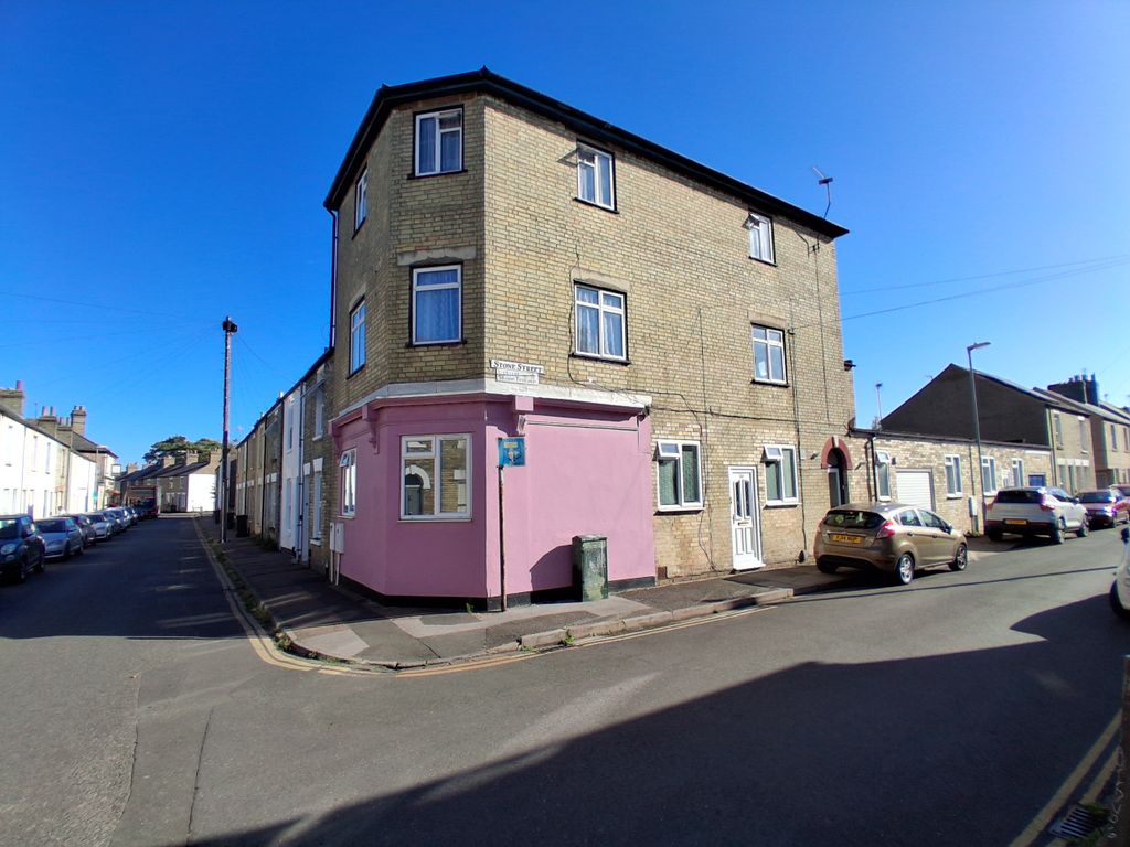 Property photo 1 of 4 Front