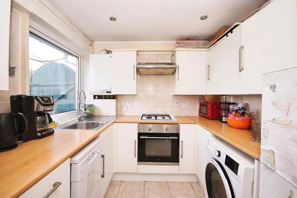 Property photo 2 of 9 Pbox-Img.Jpg