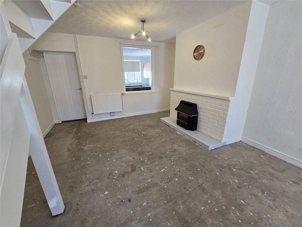 Property photo 3 of 20 Picture No. 02