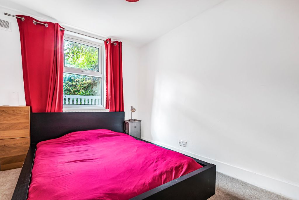 Property photo 1 of 6 Picture No. 08