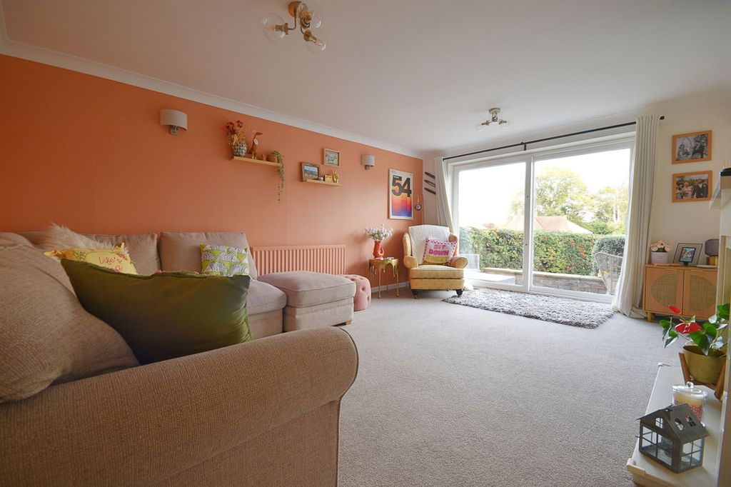 Property photo 3 of 26