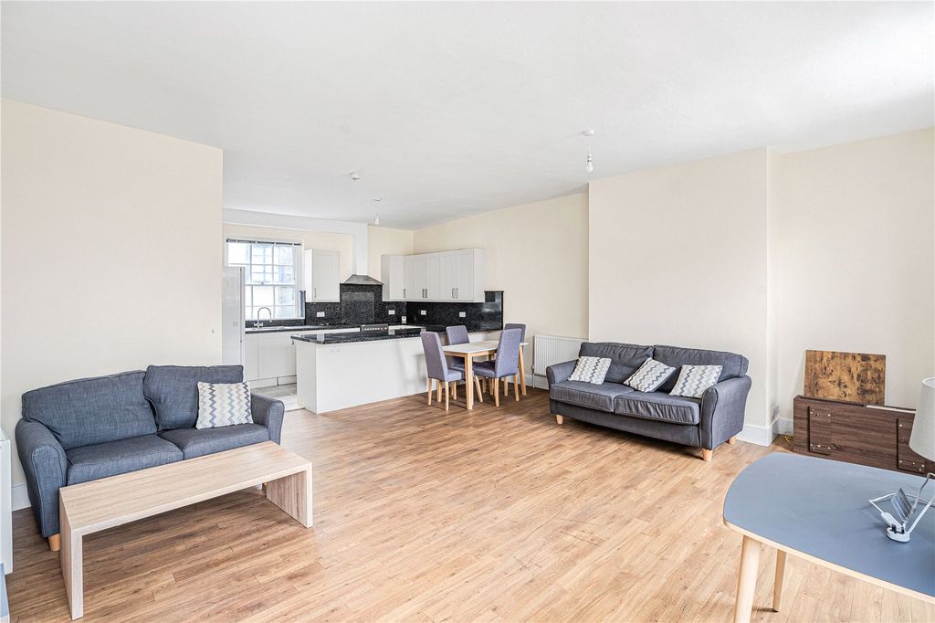 Property photo 1 of 10 Picture No. 03