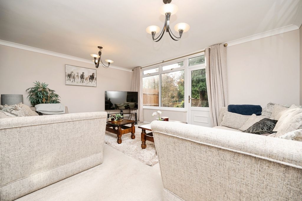 Property photo 2 of 22 Pbox-Img.Jpg