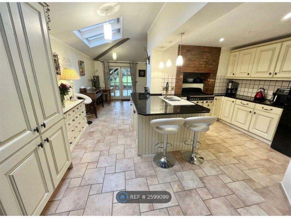 Property photo 1 of 25