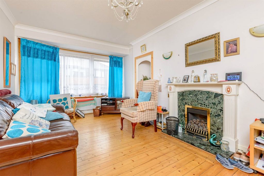 Property photo 2 of 20 Picture No. 02