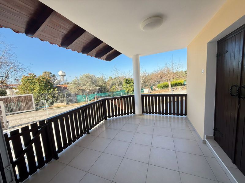 Property photo 2 of 16 Front Veranda