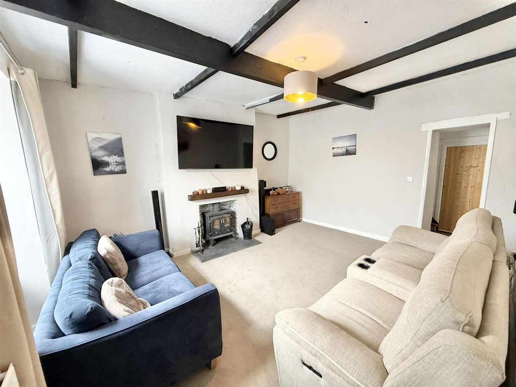 Property photo 3 of 12 581Ad7d7-154B-4603-94Be-Db65B95Cacb7.Jpg