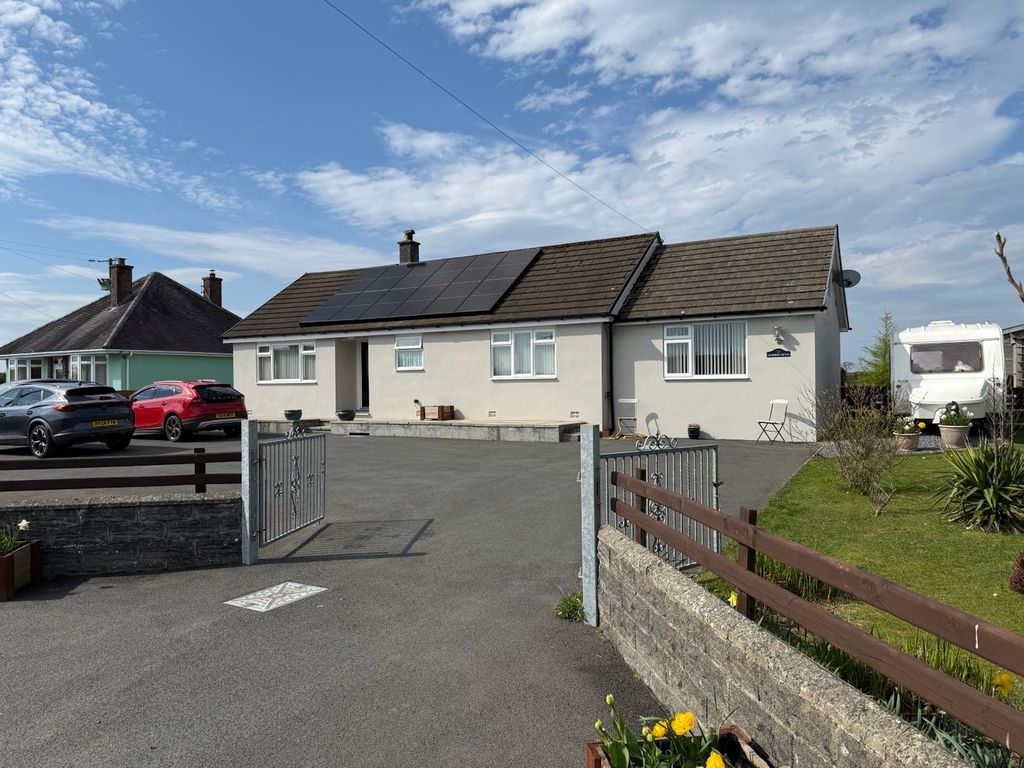 Property photo 1 of 35