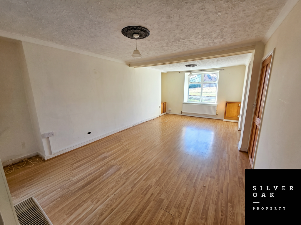 Property photo 3 of 12 3