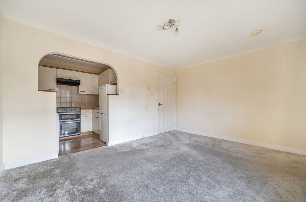 Property photo 3 of 14 1419784-13-699F2d...