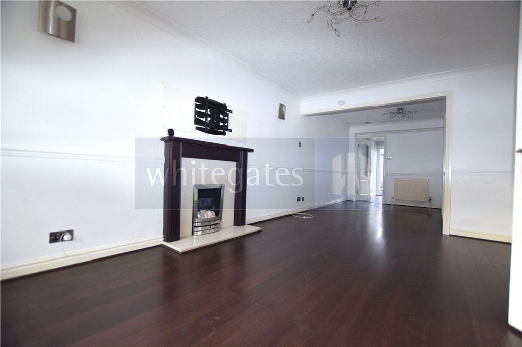 Property photo 3 of 19 Picture No. 21