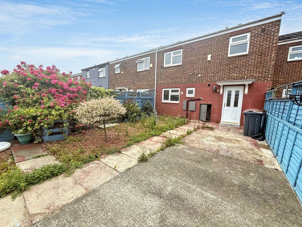 Property photo 2 of 12