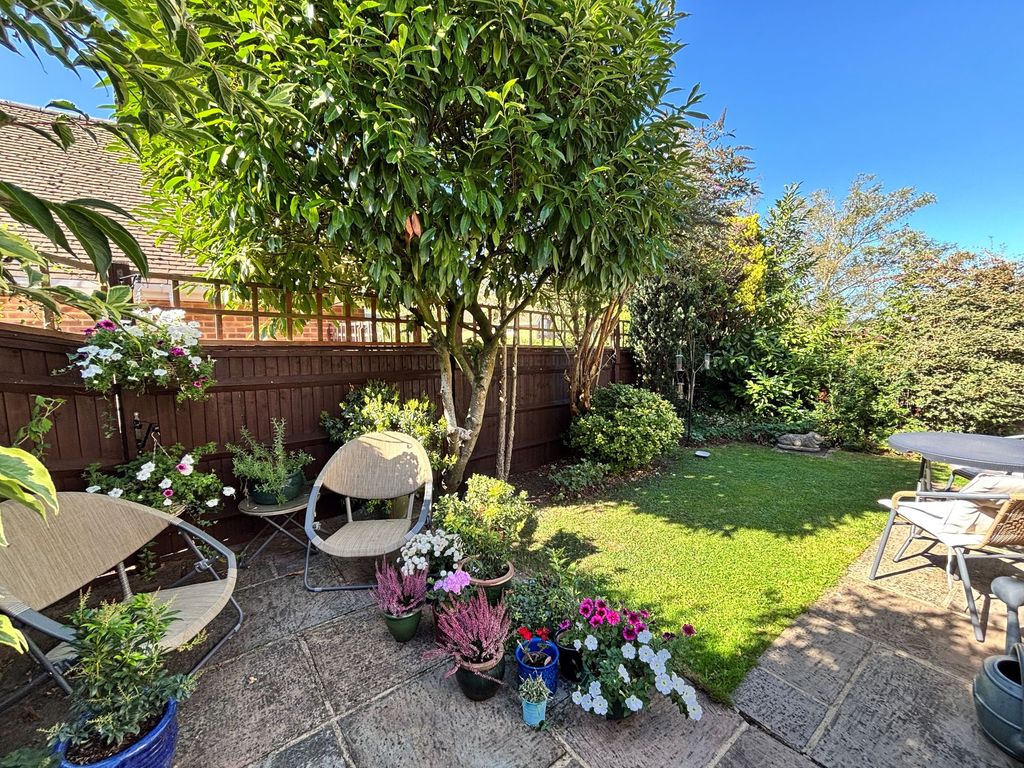 Property photo 2 of 19