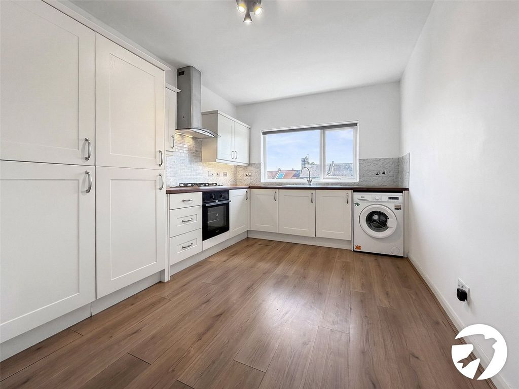 Property photo 3 of 10 Picture No. 09