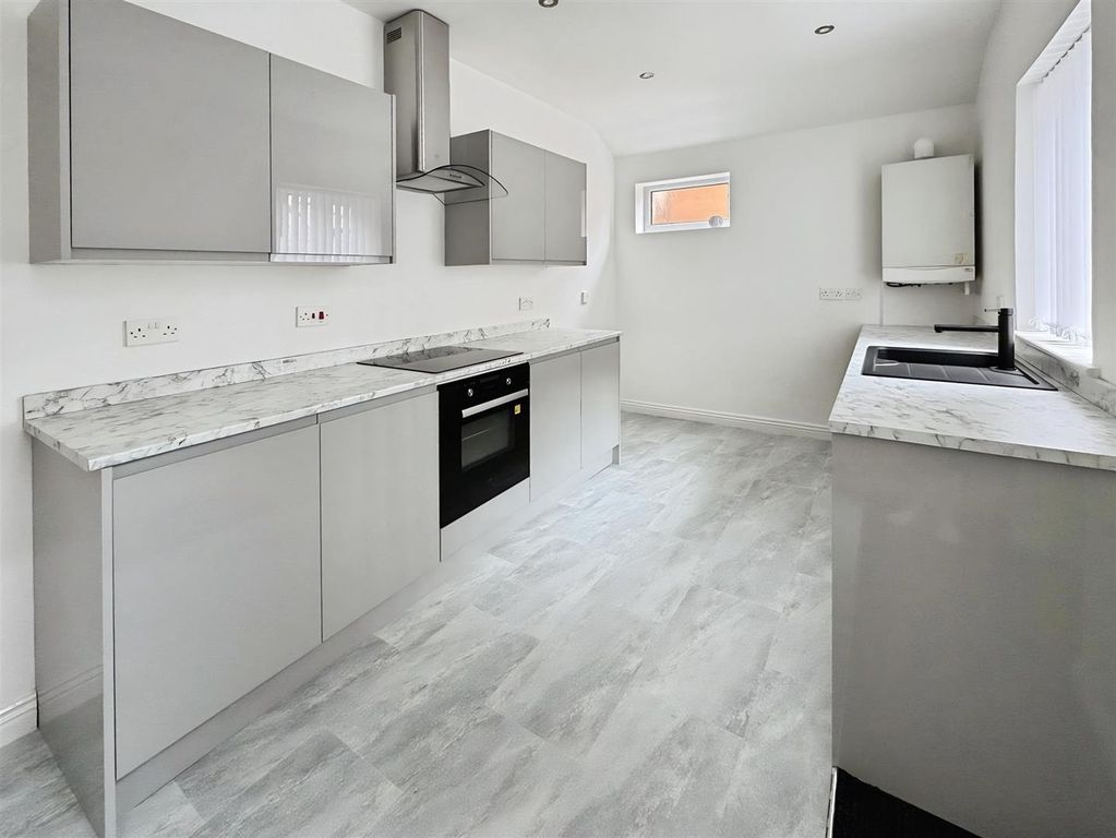 Property photo 2 of 16 8Ec66E72-Ttd9Ek52Okwd6i0Qa1Xuuw.Jpg