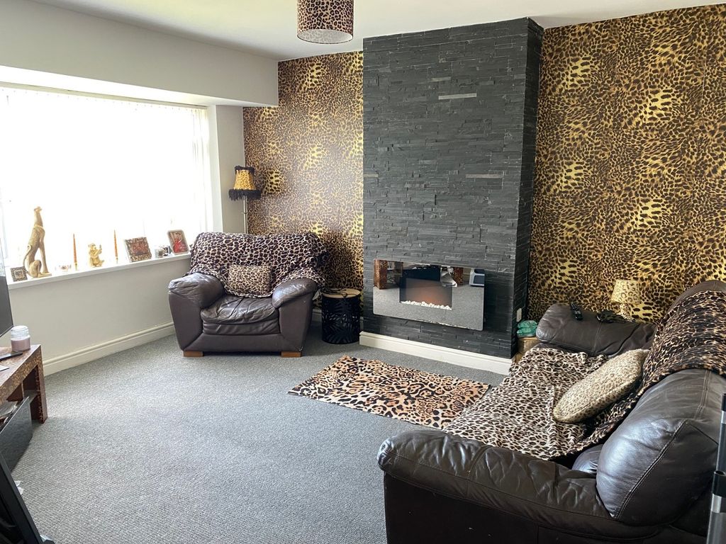 Property photo 2 of 9 Not Specified