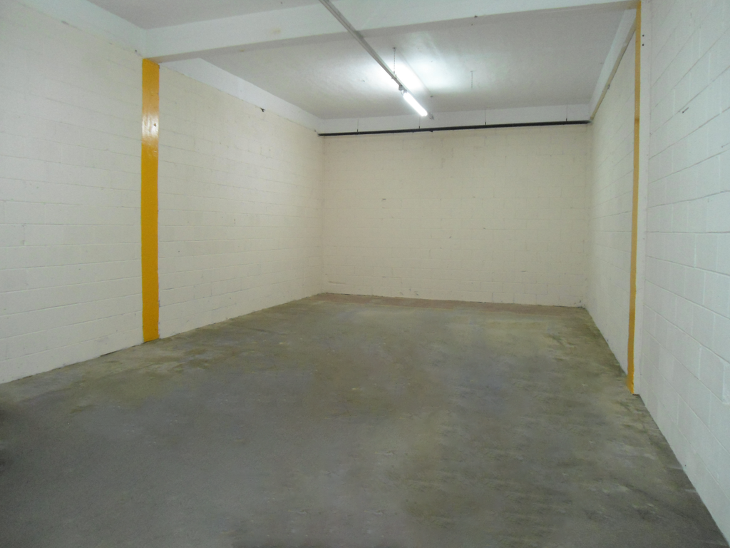 Property photo 1 of 3