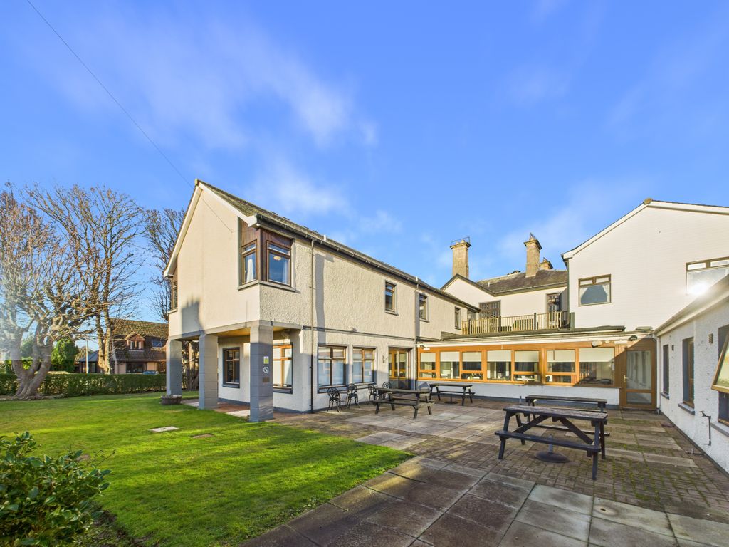 Property photo 2 of 38 Cam03481G0-Pr0126-Still013