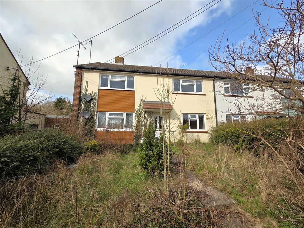 Property photo 1 of 18 Abdon Close - Front 1.Jpg