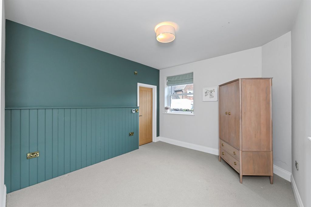Additional image 37 of 6 bed detached house to rentVictoria Embankment NG2