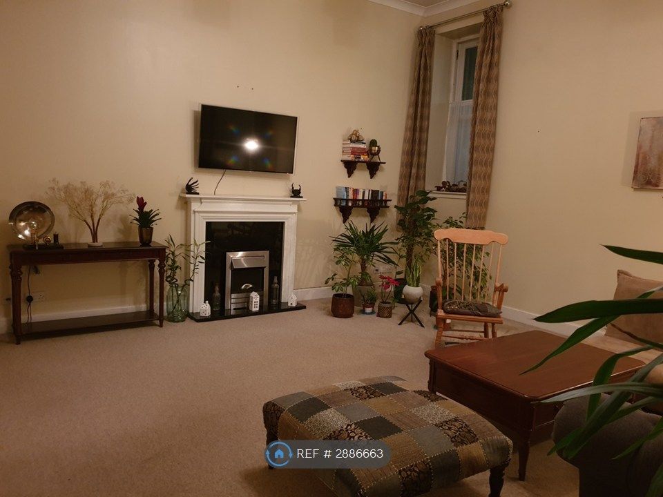 Property photo 3 of 23 Living Room View3