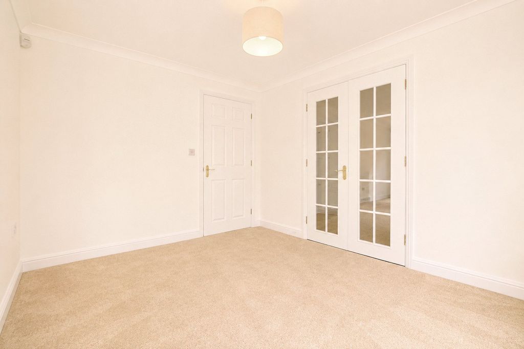 Property photo 2 of 23 Picture No. 52