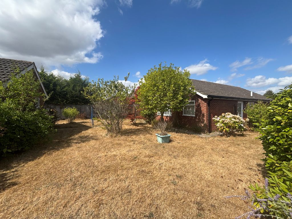 Property photo 2 of 14