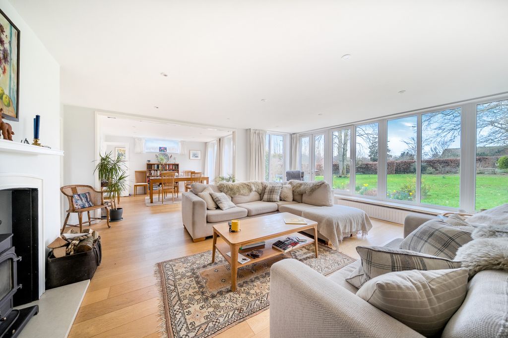 Property photo 3 of 29