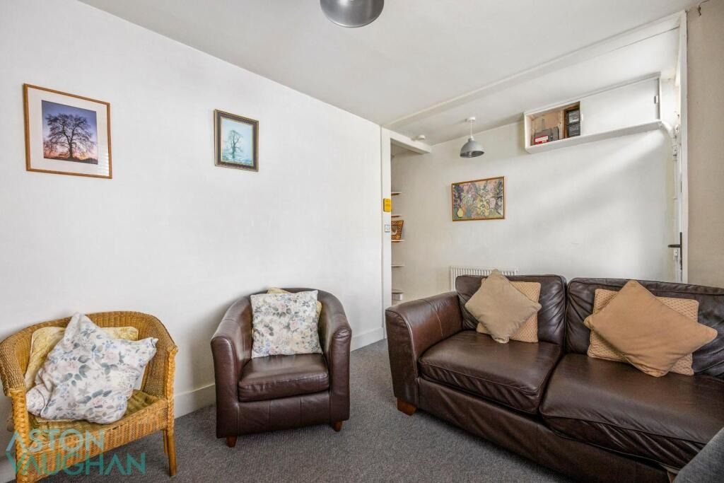 Property photo 3 of 19 4554834