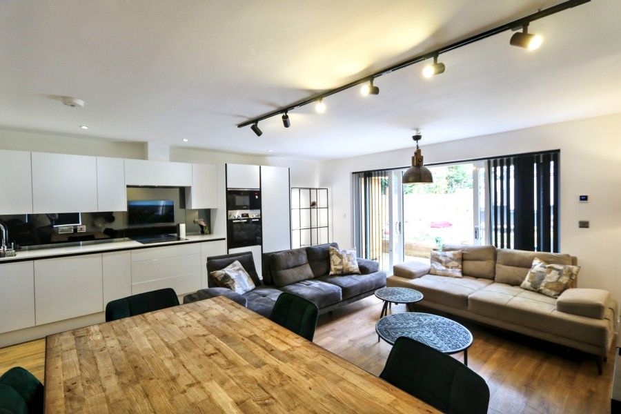 Property photo 2 of 9