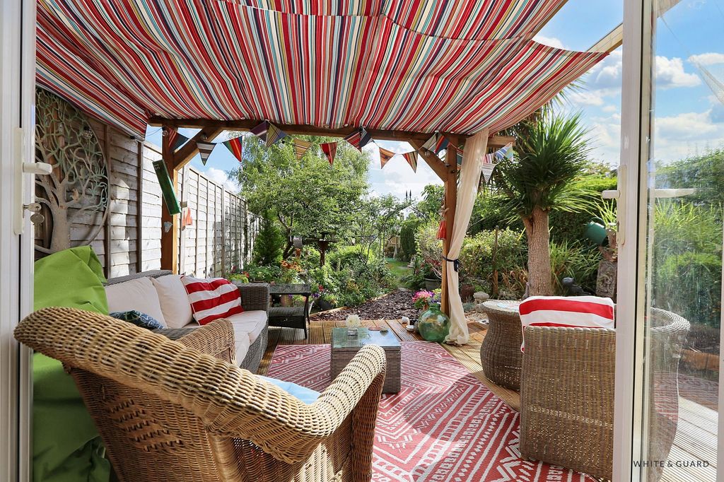 Property photo 2 of 16