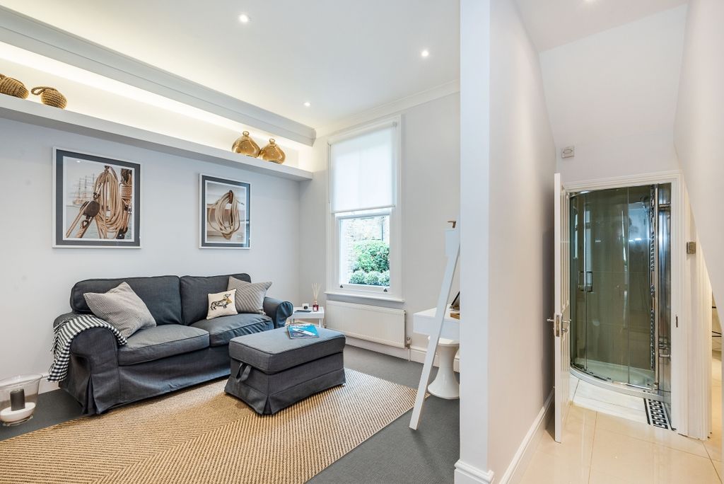 Property photo 2 of 10 Lounge 4_Final_Ed...