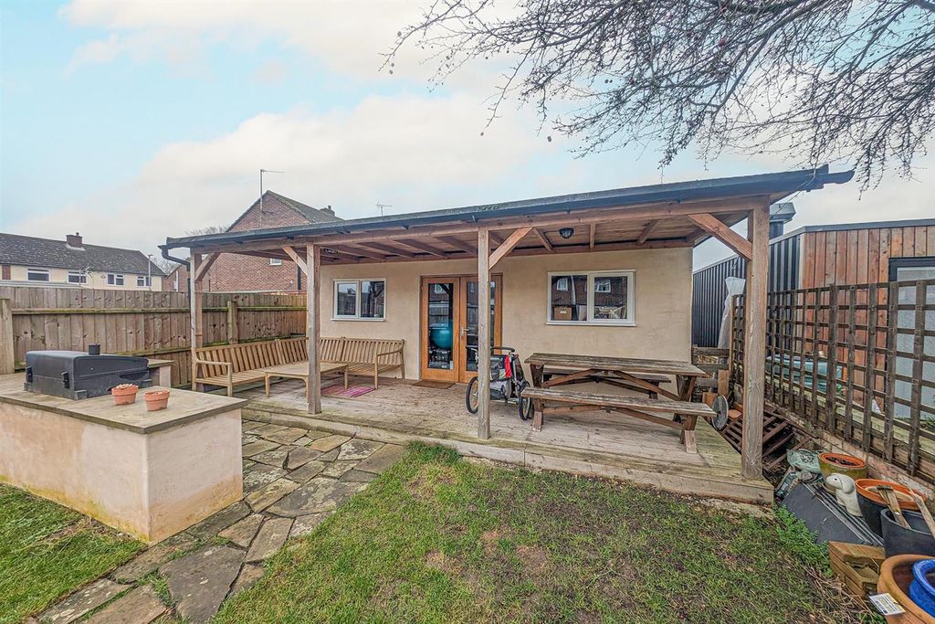 Property photo 2 of 14 Pxl_20260202_115907520.Raw-01 Out Building.Jpg