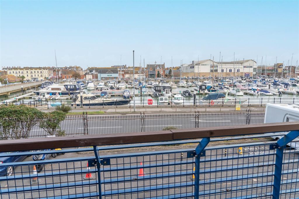 Property photo 2 of 14 Dsc01656.Jpg