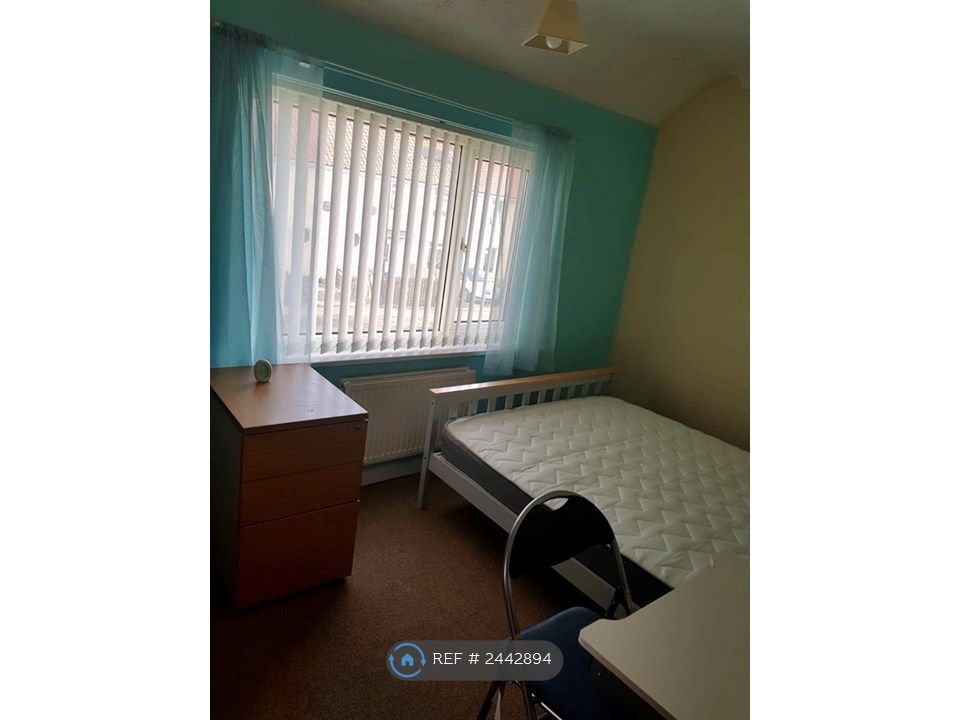 Property photo 3 of 15 First Floor Standard Double
