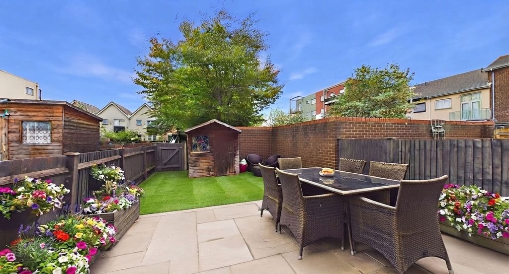 Property photo 2 of 23 Rear Garden