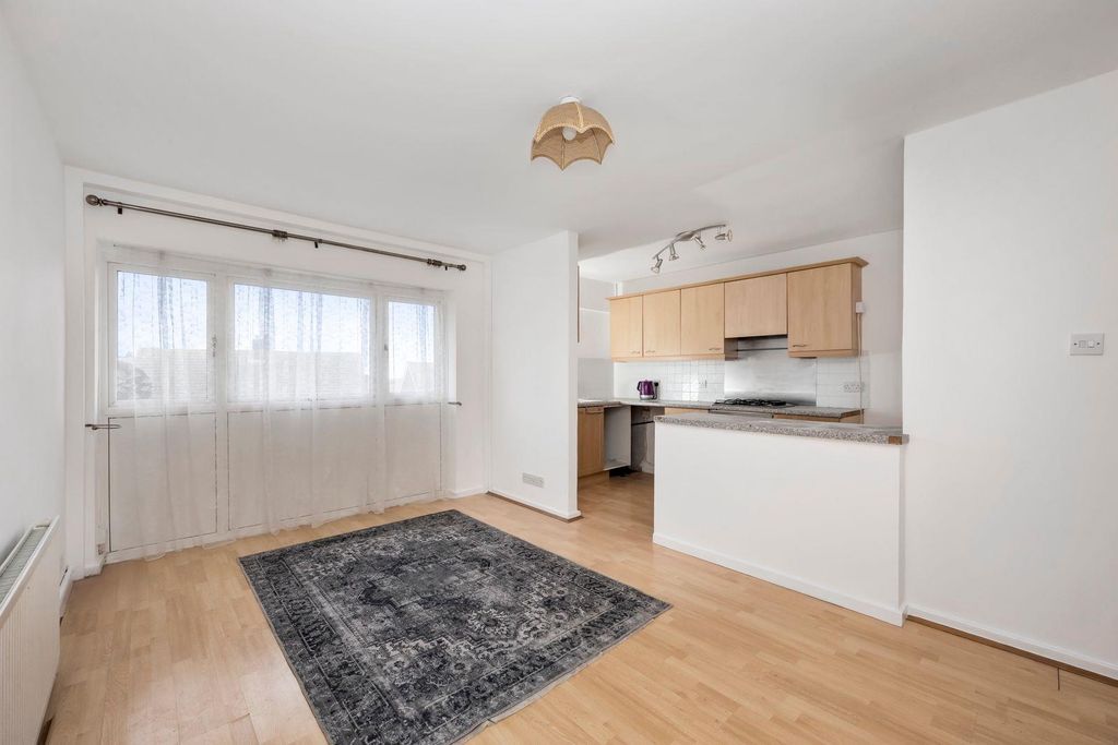 Property photo 3 of 15 Hangleton Way 179 Open Plan Kichen Living.Jpeg