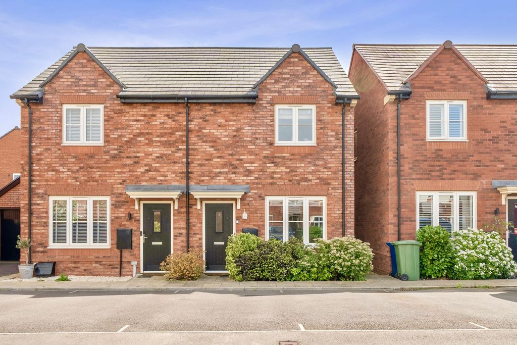 Property photo 1 of 16 Front