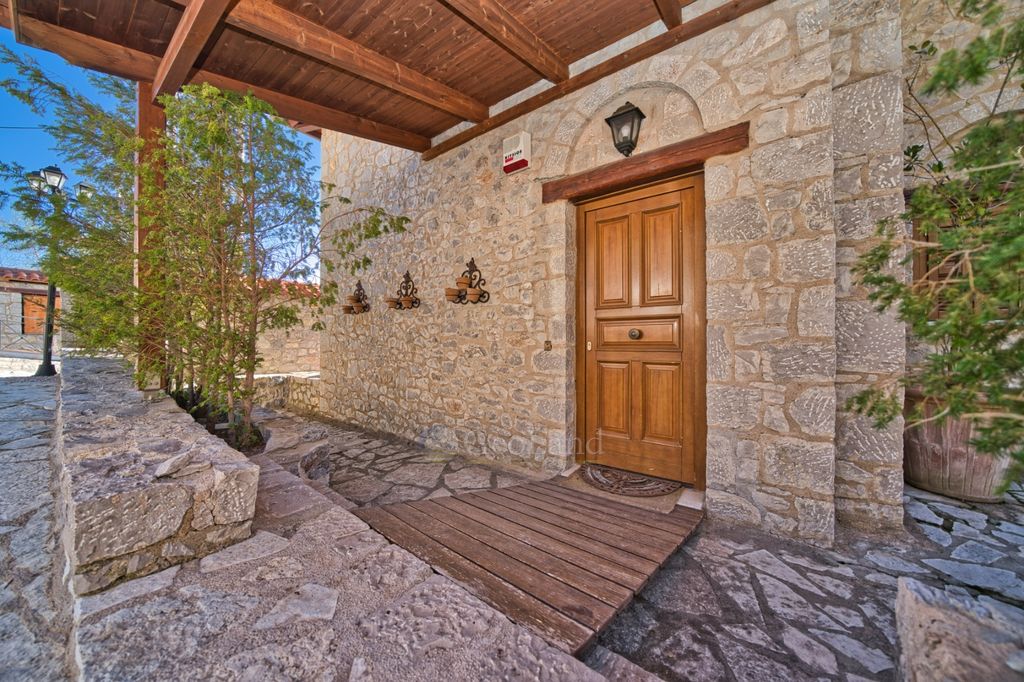 Property photo 3 of 50