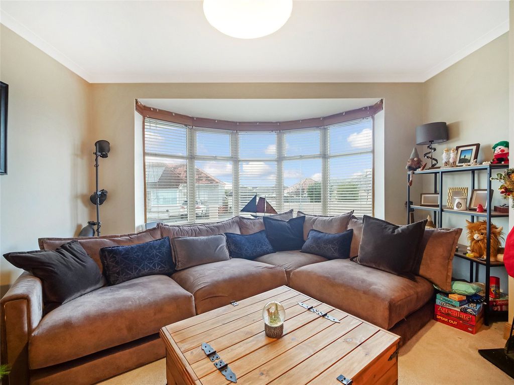 Property photo 3 of 15 Living Room