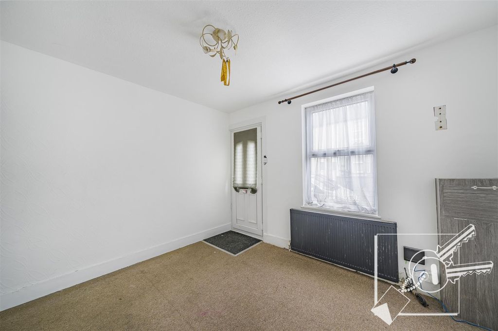 Property photo 3 of 16 Reception Room