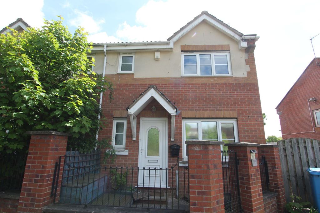 Property photo 1 of 20