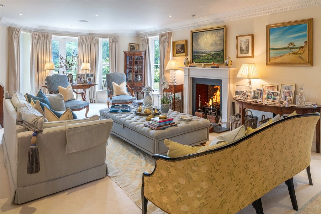 Property photo 3 of 26 Drawing Room