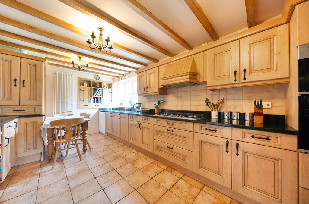 Property photo 2 of 37 -69E63F4Fa08c9-l-1441676-10-69Dfbb94A1420