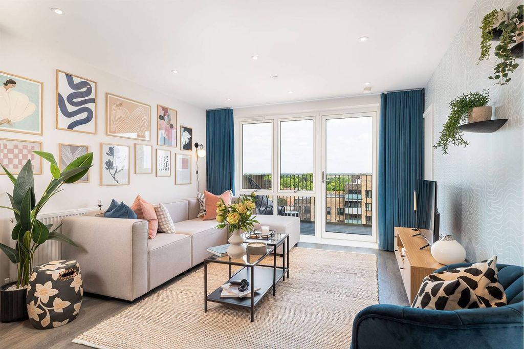 Property photo 2 of 16