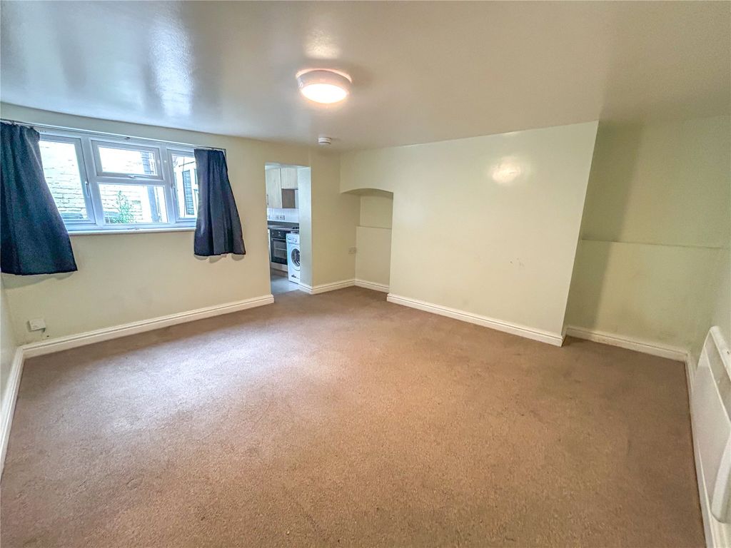 Property photo 2 of 5 Picture No. 20