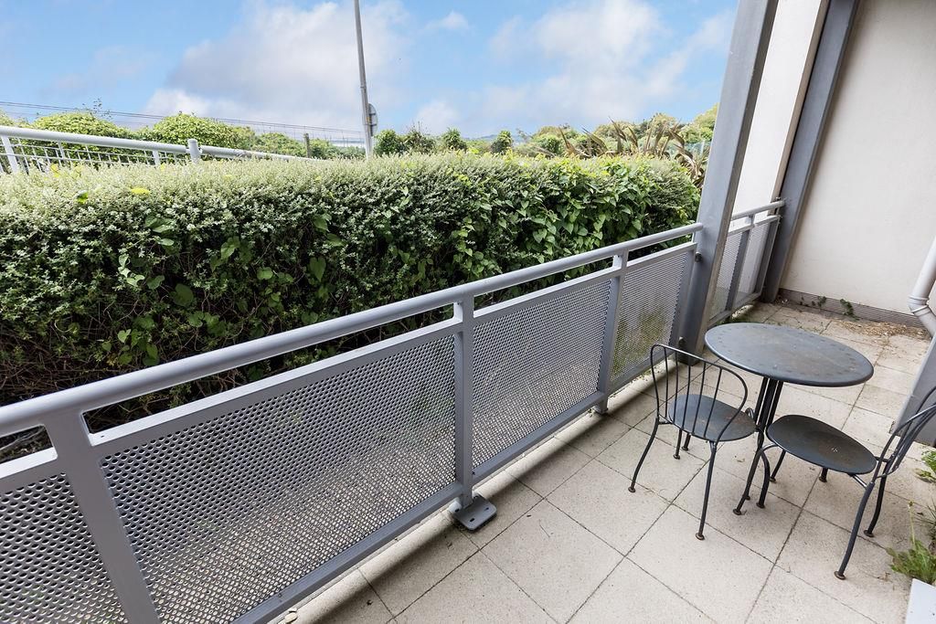 Property photo 2 of 13 4Murrehouse-Ph10_Web300.Jpg