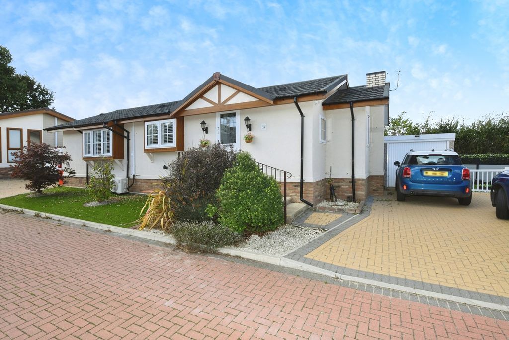 Property photo 1 of 17 Photo