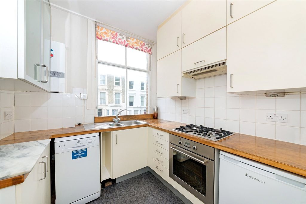 Property photo 3 of 7 Picture No. 10