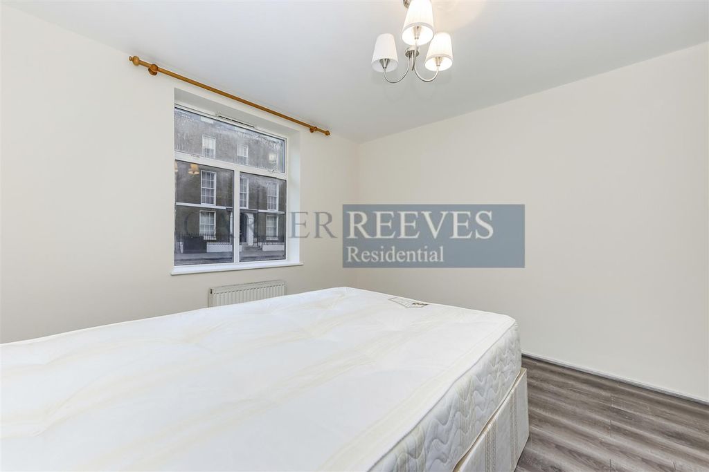 Property photo 3 of 7 Spacephoto-3.Jpg